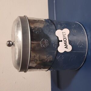 AmiciPet Pet Treat Container with Lid